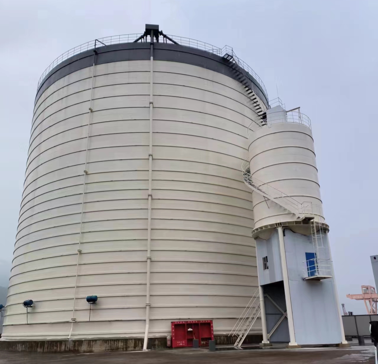 闵行10万吨水泥钢板库